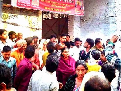 man murdered in a holy place in UP