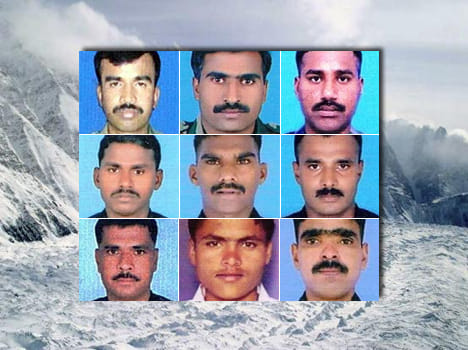 The bodies of the soldiers from the base camp to reach Leh