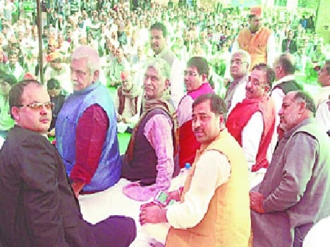 SP says his vote to those who openly waving browning: Sinha