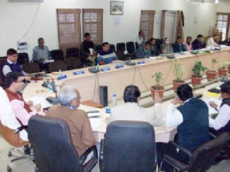 To overcome limitations of the functions of Lohia villages