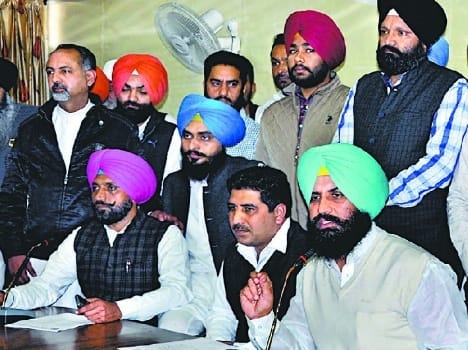 bains, brothers, in touch with aam aadmi party
