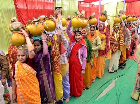 33 crore deities are seated inside the urn: Acharya