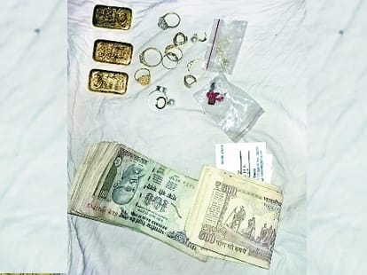 gold worth rupee 28 lakh looted at jewellery shop shimla.