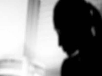 Girl attacked in West Bengal, crowd threatens to strip and rape her