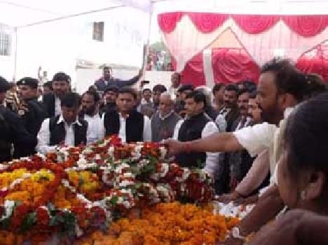 Kailash was the leader of the peasants and the poor : Akhilesh