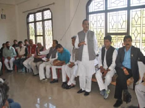 Workers unite for election