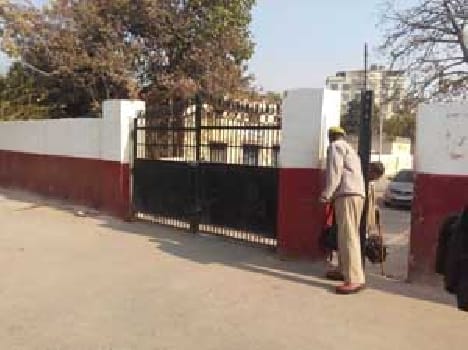 Kent finally closed the gate of the Titu