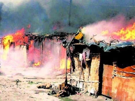 fire caught the four houses 