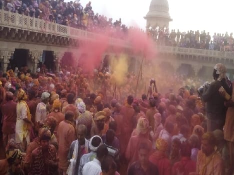 holi in brij