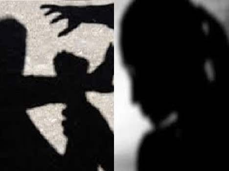 Girl attacked in West Bengal, crowd threatens to strip and rape her