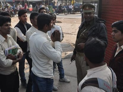 Students got beaten in lucknow.