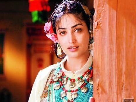 Yami Gautam in Traditional Costumes of Himachal in Movie Sanam Re