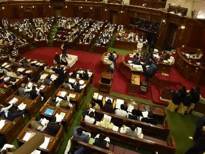 akhilesh announces up budget 2016-17 