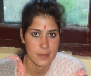 girl left board exam for mount everest climbing.