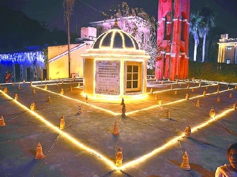vasant festival celebrate in dayalbag