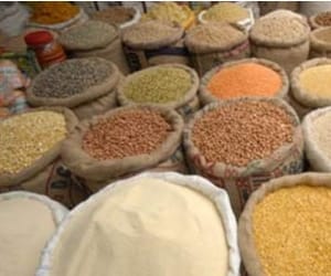 ration shortage in stores, dealer in anger.
