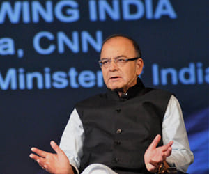 Arun Jaitley visits the Make in India exhibition in Mumbai