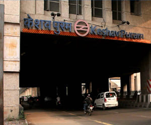 The 16-year-old girl abortion on metro station