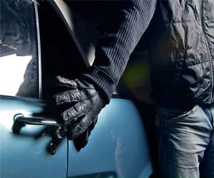 bussinessman against of theft