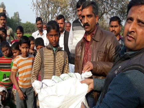 Distributed food to fire victims