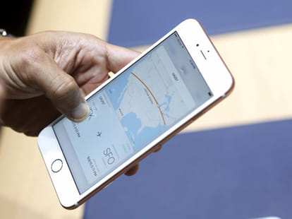 Trump calls for boycott until Apple unlocks shooter's phone