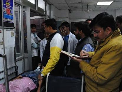 hostel girl fall from roof