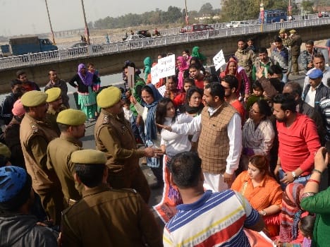 tawi rive jam by rape victim's famliy