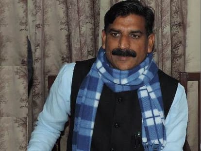 tongue of BJP Minister of State skidded, misbehave with officials