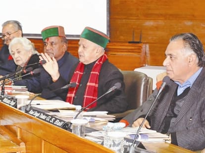CM Virbhadra Singh in Planning Board Meeting.
