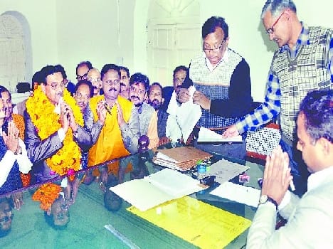 Lodi 's ticket came from the helicopter to Bareilly