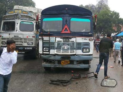 five people dead in road accident