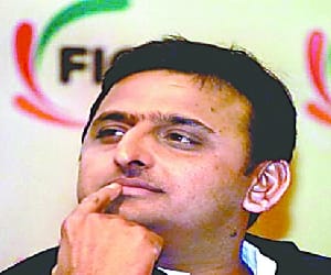 cm akhilesh will visit district to get feedback