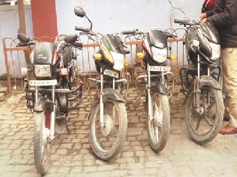 Unadult gang of bike thieves