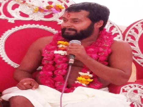 sant lokeshanand maharaj in goverdhan