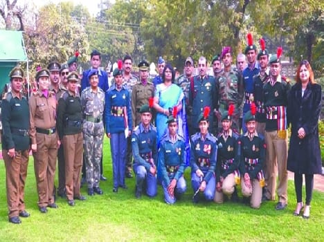 ncc cadet honored in agra