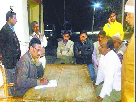 The manager was caught cheating girlfriend to marry him