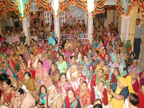 Rukmini, Krishna devotee ecstatic to hear the legend of marriage