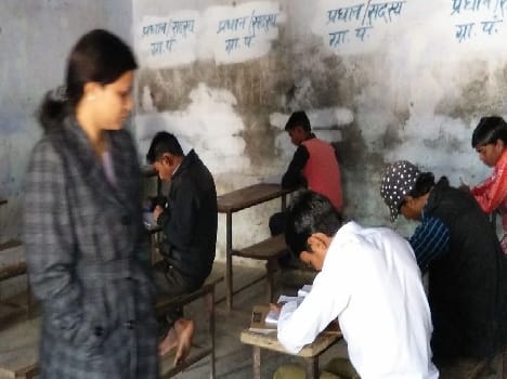 SDM angry candidates sitting at Tatptty