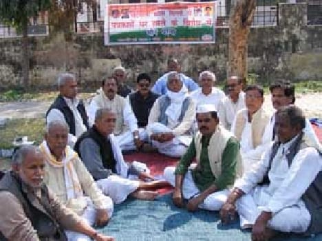 Silent protest against the attack on journalists