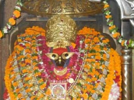Mother of devotees thronging to the court