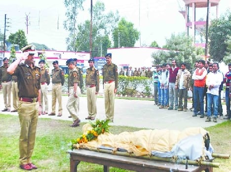 IG Bareilly police lines last salute soldier