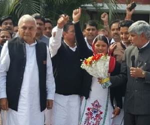 bhupinder singh hooda stopped at rohtak border 