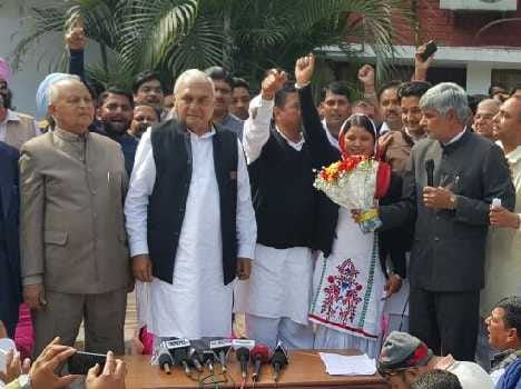 bhupinder singh hooda criticizec bjp govt for jal movement