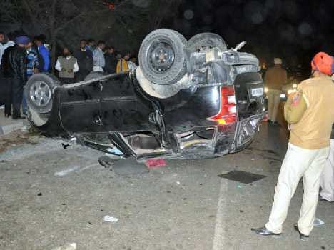 suv car accident on chandigarh highway, two people dead
