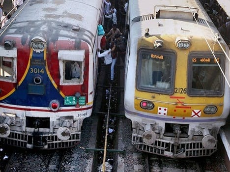 Four gangmen killed after being run over by Mumbai local train