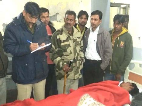 three youth looted after druging 