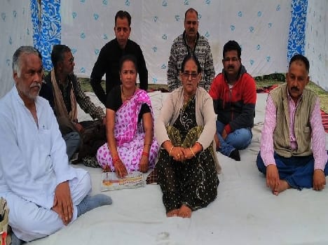 48 hours sitting on hunger strike Manmohan