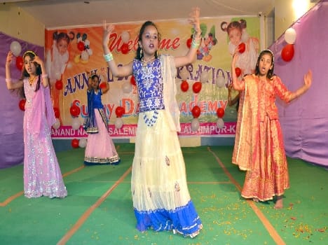Moha mind dancing children