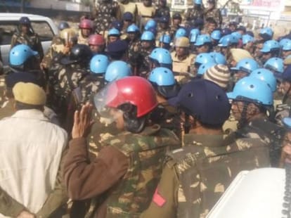 haryana jat reservation live update, curfew apply at rohtak and bhiwani, army called, three dead