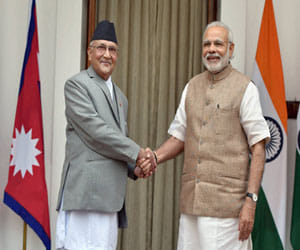 Pm Modi and Nepalese pm Khadga Prasad Sharma Oli meet